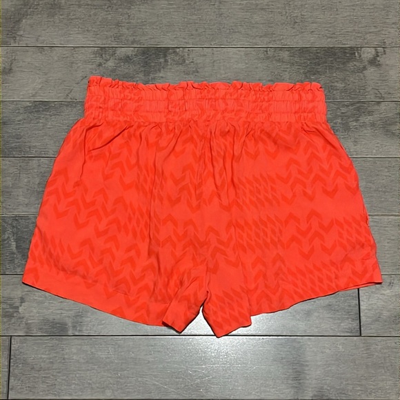 Lorna Jane Siobhan Shorts - Calypso - Small - Picture 6 of 9